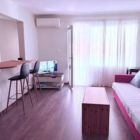 With Balcony - 10 Min To & Center Apartament Burgas