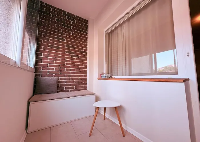 With Balcony - 10 Min To & Center * Burgas